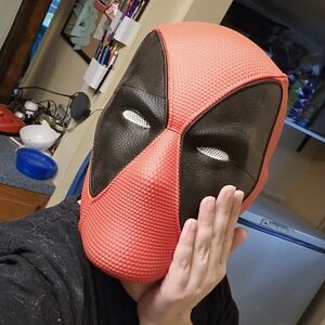 3D printed Deadpool helmet